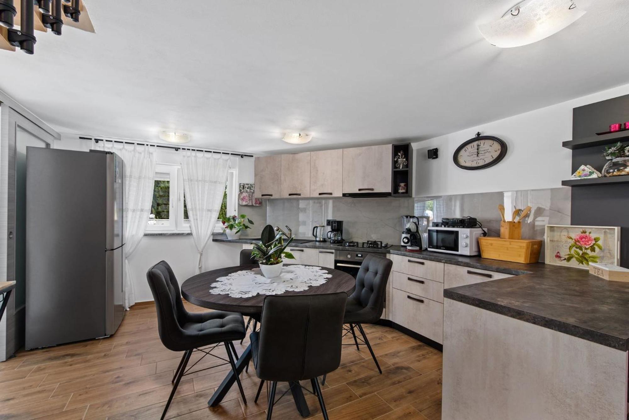 Holiday Home Sea Premantura Ngoại thất bức ảnh